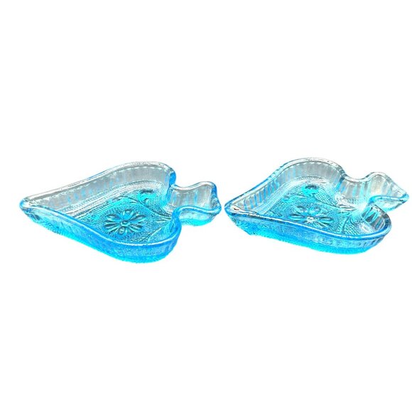 Vintage Indiana Glass 3D Colonial Blue Bridge Ashtray Trinket Dish Set Of 2 - Picture 3 of 5